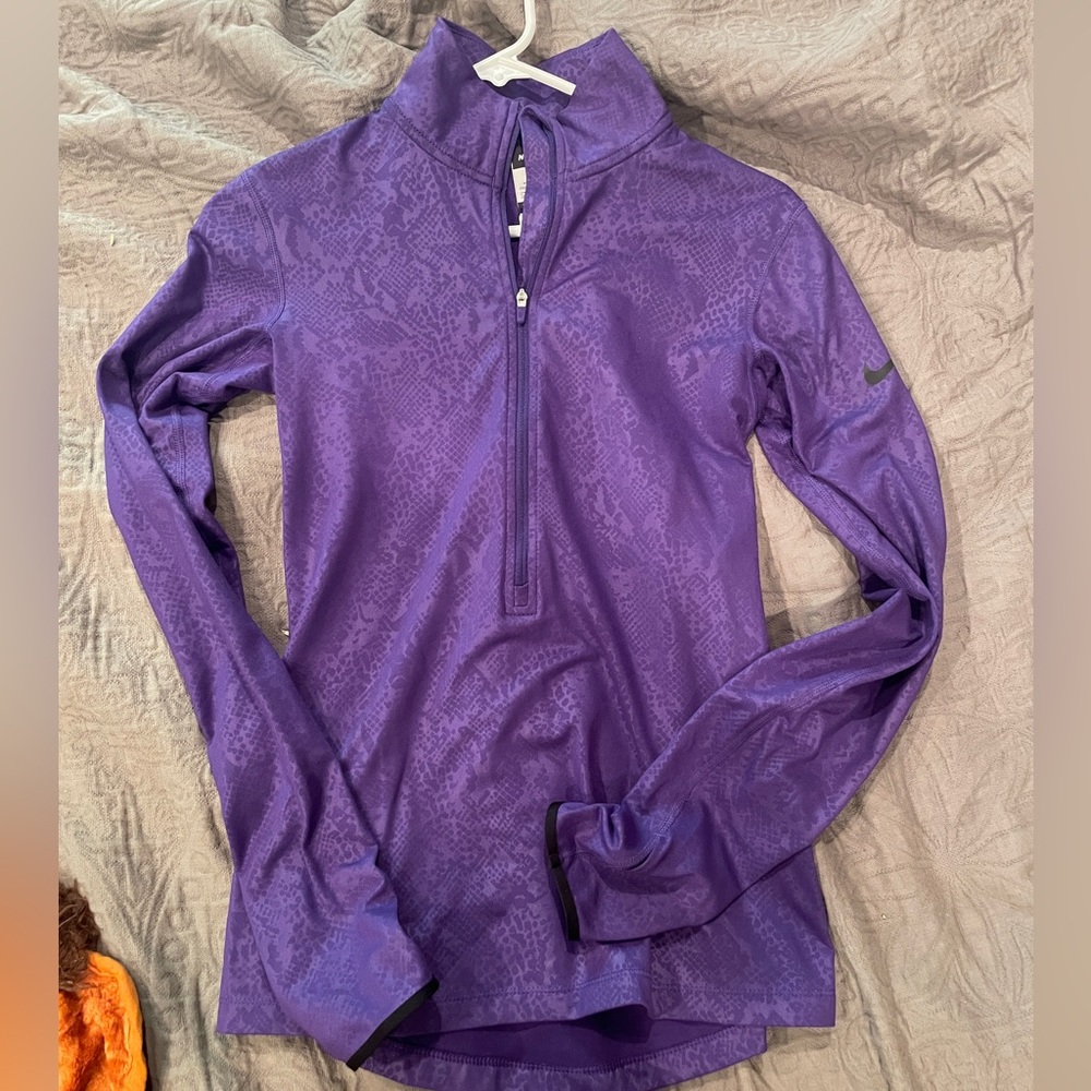 Nike dri-fit purple textured women’s half zip